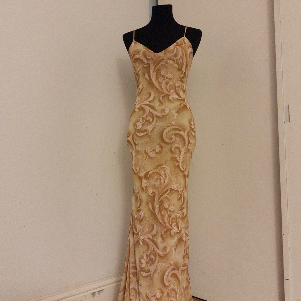 Forever 21 Gold and Cream Patterned Blouse